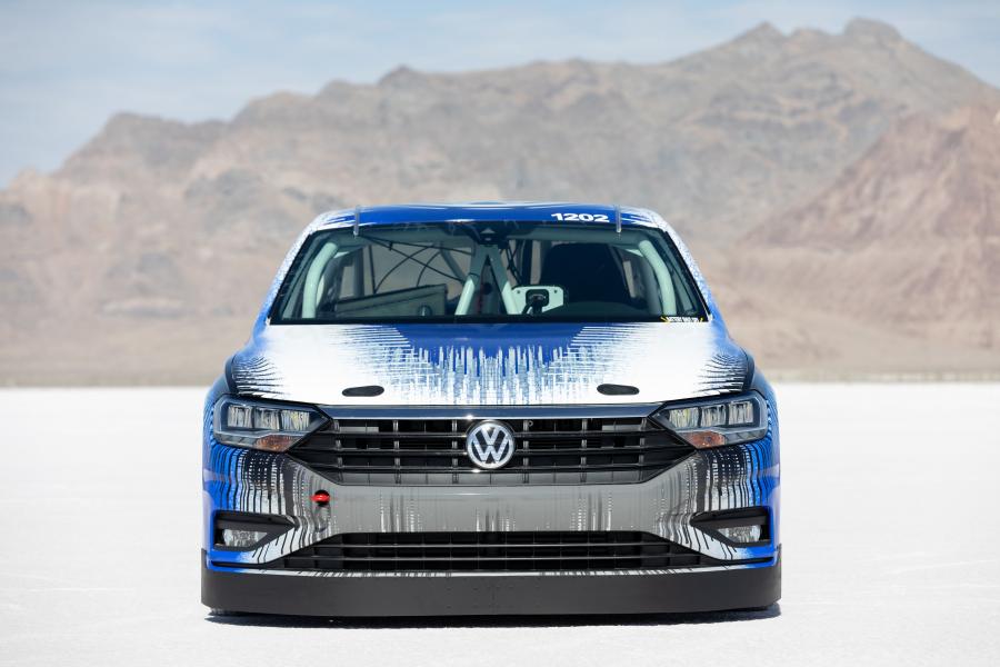  Volkswagen Jetta Bonneville Racer 2018 года  (фото 15 из 36)